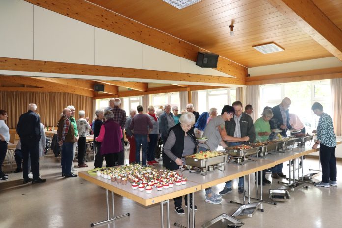 20251002-L0090004-Seniorentreff Lardenbach KE