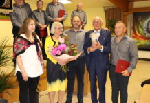 Dirigent Ottmar Hasenpflug beim Jubiläum groß gefeiert