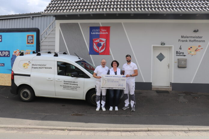 20260820-L0090001-Spende Frank und Iris Hoffmann an Clowndoktoren (1)